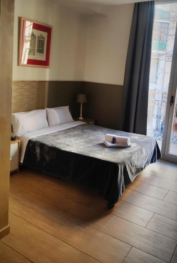 Hostal Agua Alegre Barselona Dış mekan fotoğraf