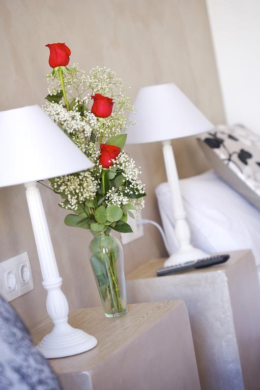 Hostal Agua Alegre Barselona Dış mekan fotoğraf